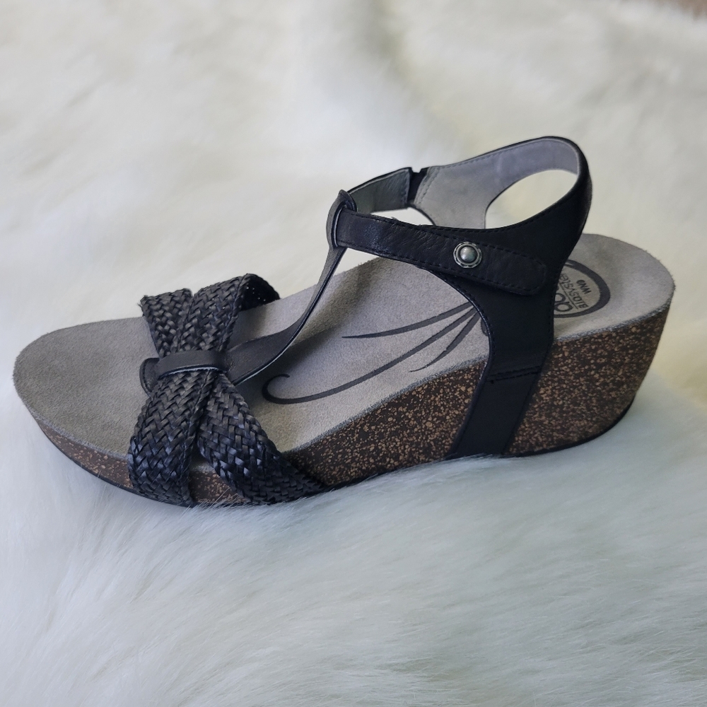 Abeo Bio System Urmy Braided Wedge Sandal Women's 9